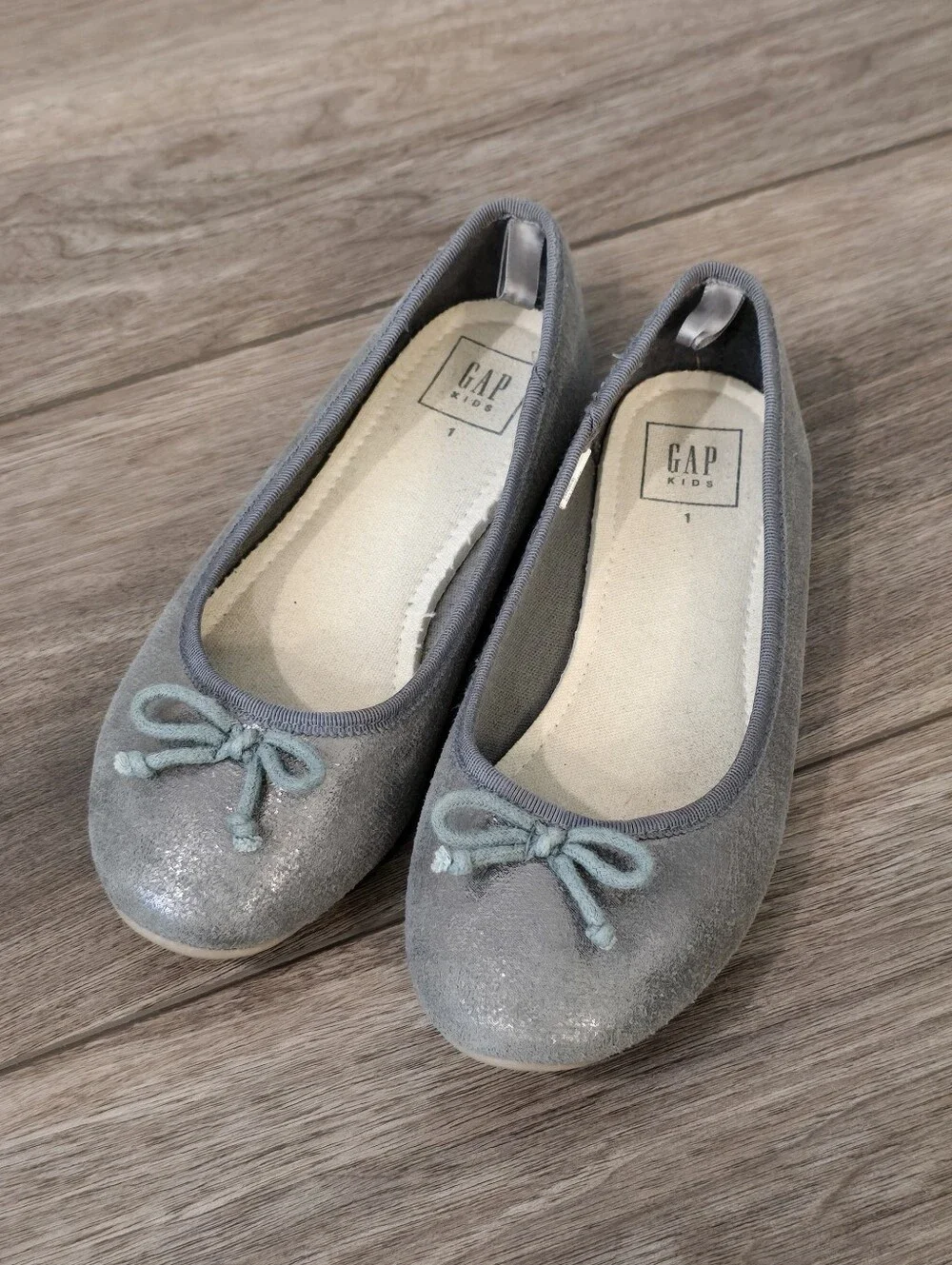 GAP Kids Gray Sparkle Ballet Flats with Bow